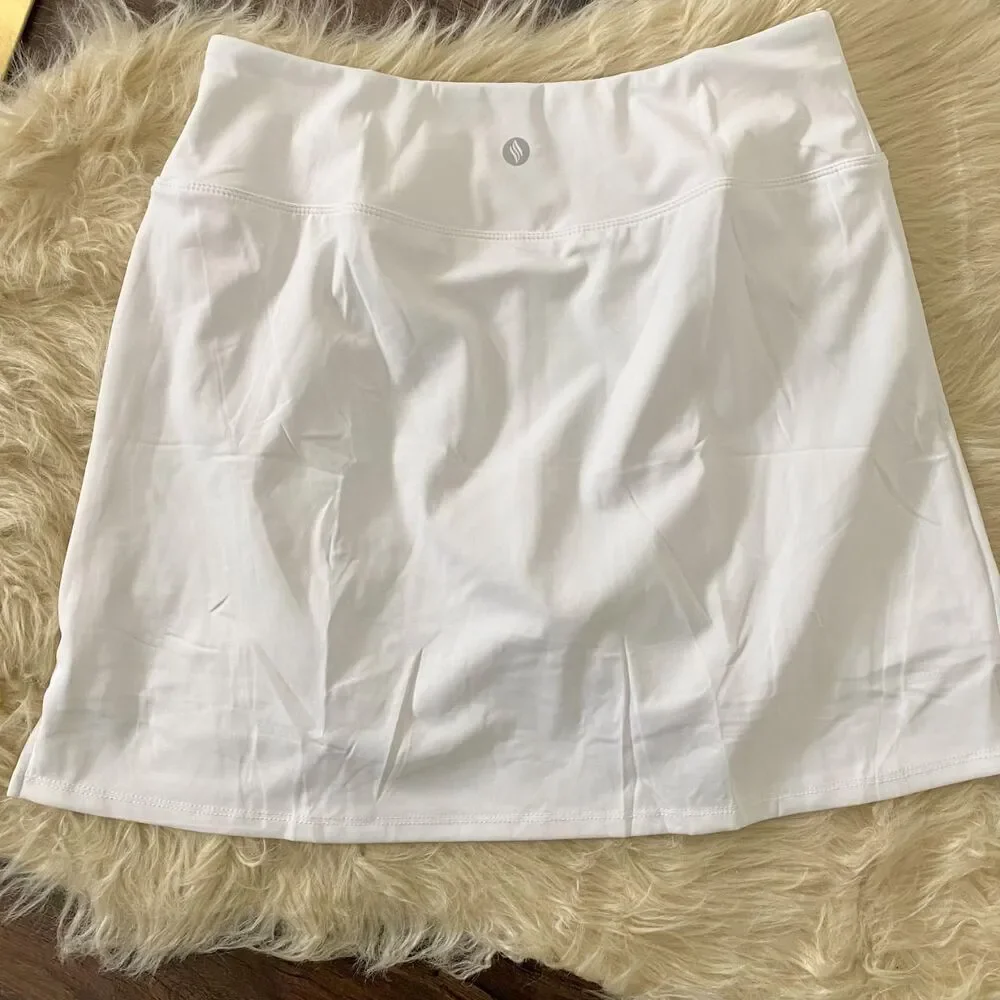 Santiny nwt white